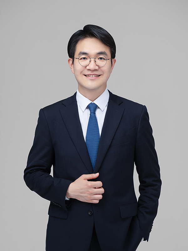 최준현 변호사 사진
