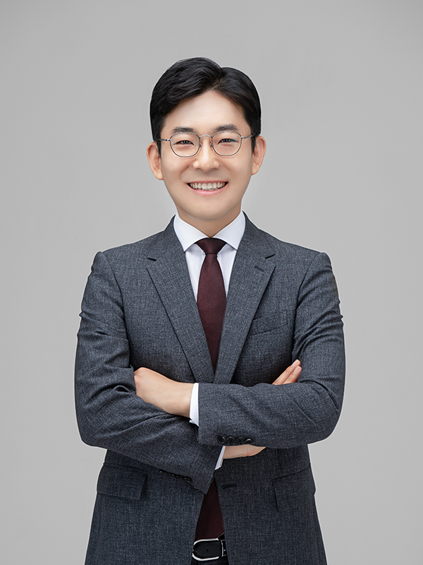 동효진 변호사 사진